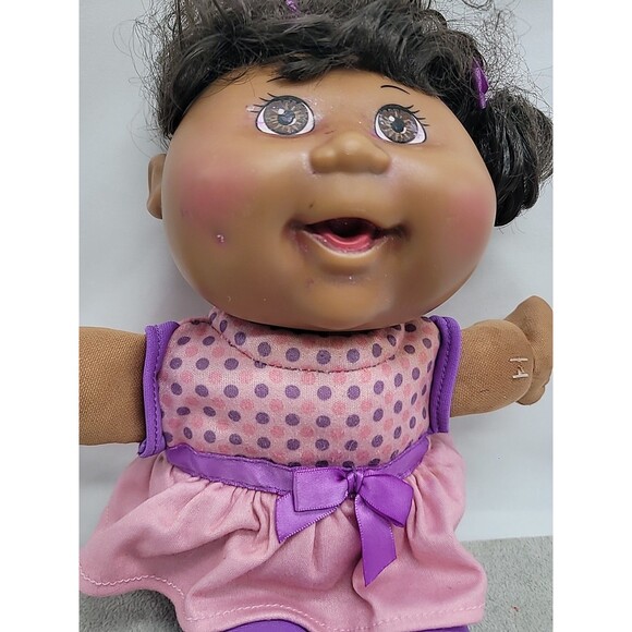 Cabbage Patch Kids Deluxe Babble ‘n Sing Toddler, 11” CPK Talks Sings - Picture 3 of 16